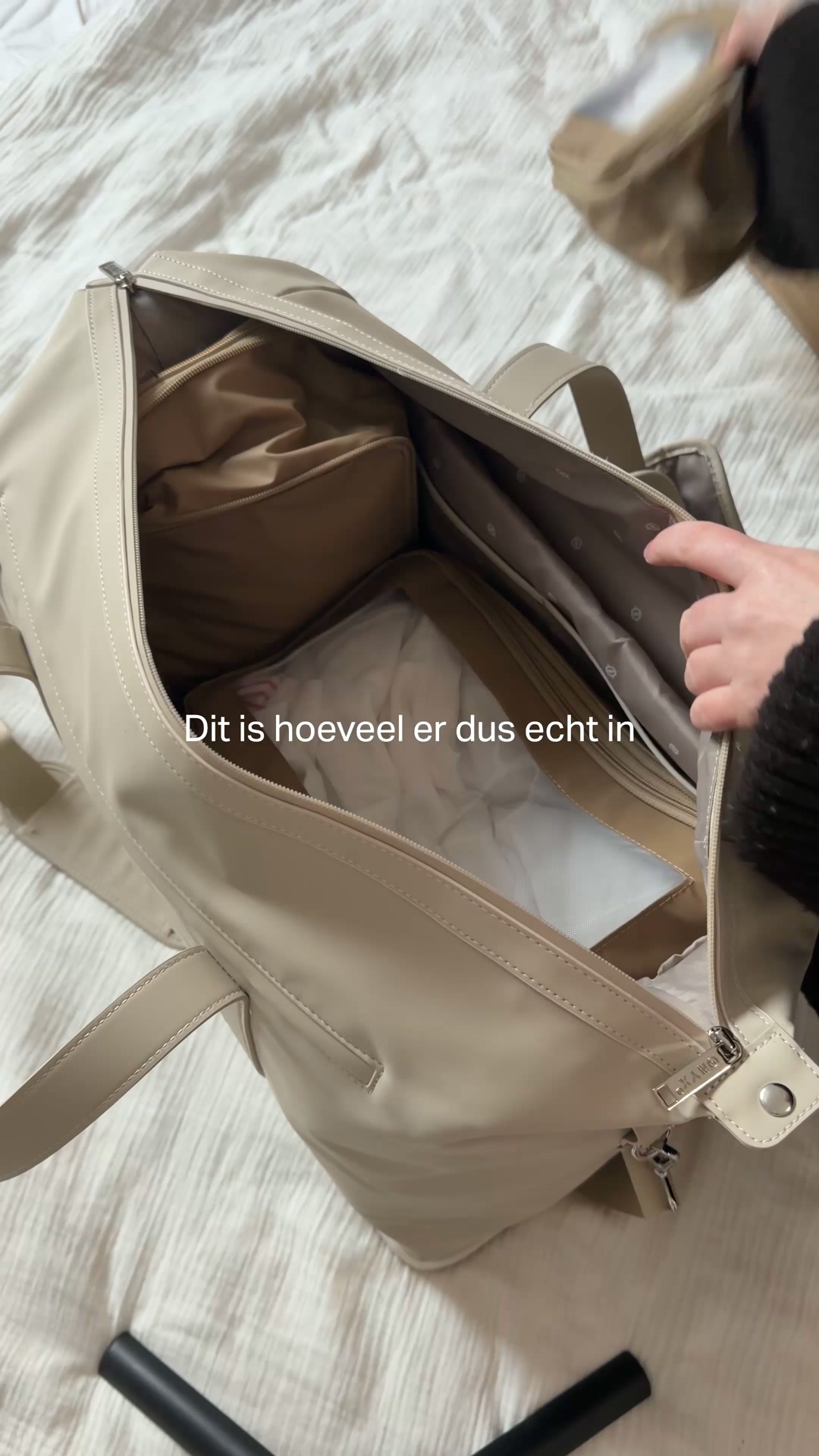 Altijd te veel spullen. Eén tas die het oplost.