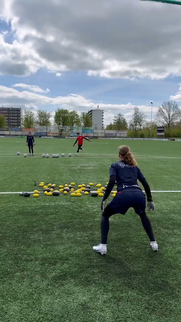 Goalkeeper Reaction Training Grid – Elite Ground Deflection Trainer