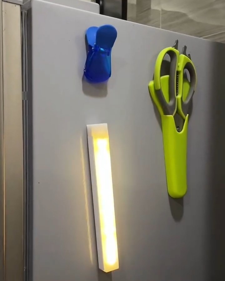 Punch-free Smart Sensor Magnetic Rechargeable LED Lights
