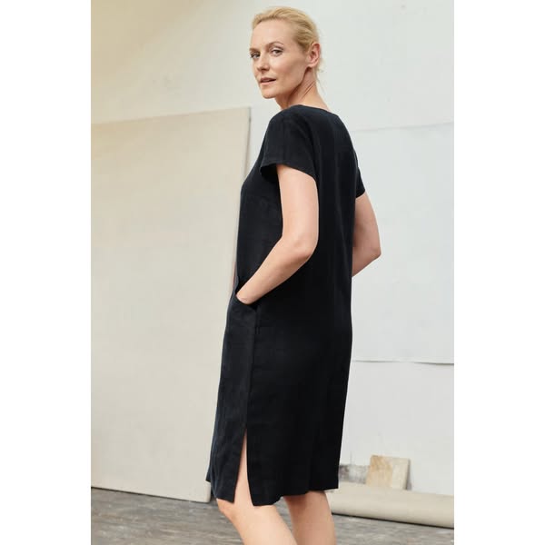 Linen Tales