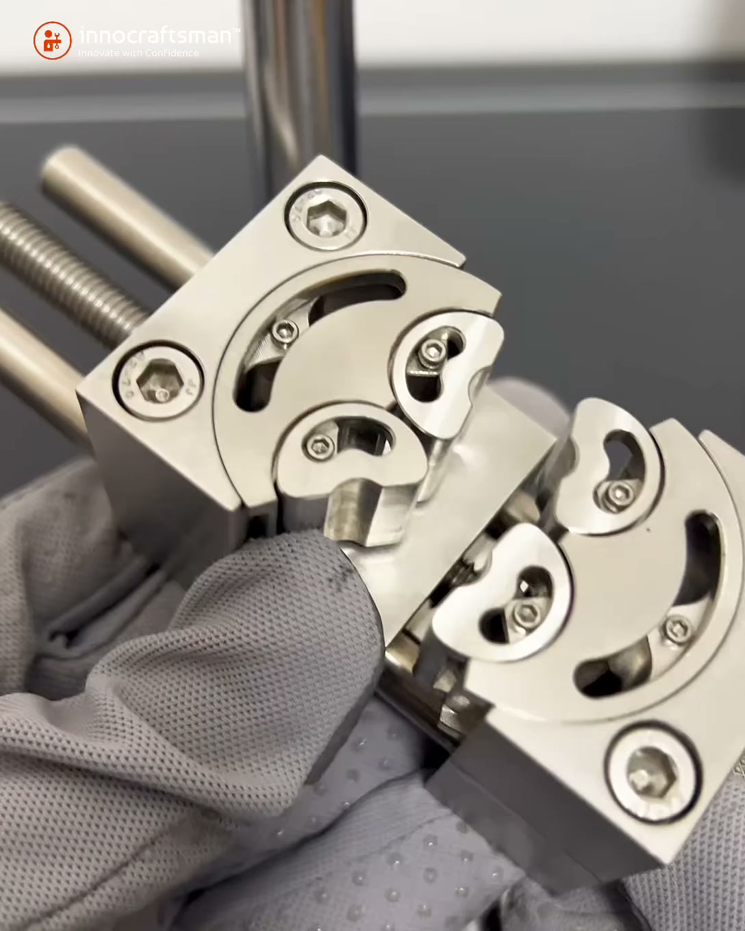 Fractal Stainless Steel Vise