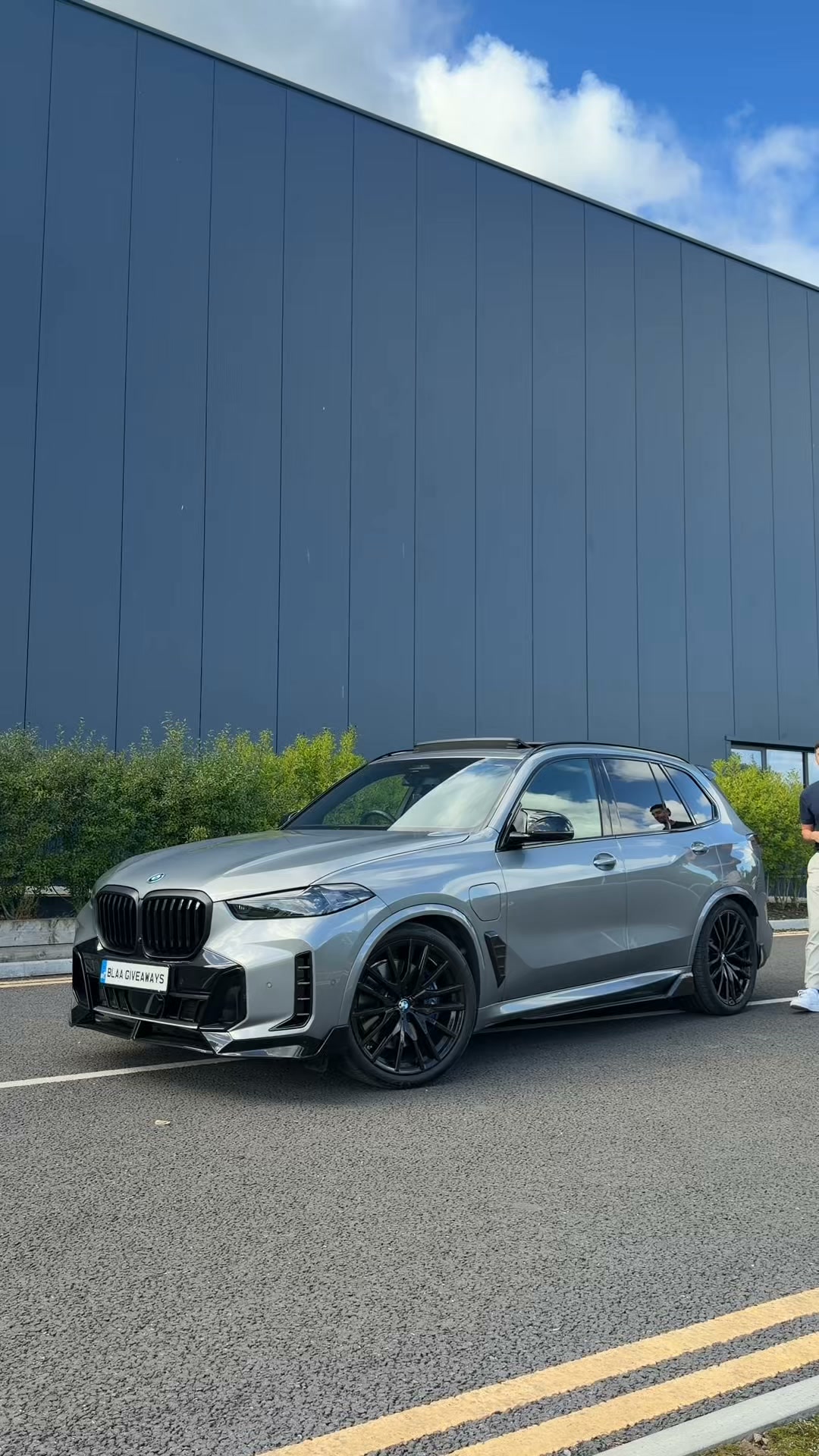 TIME'S RUNNING OUT! BMW X5 OR €75K FOR 59c