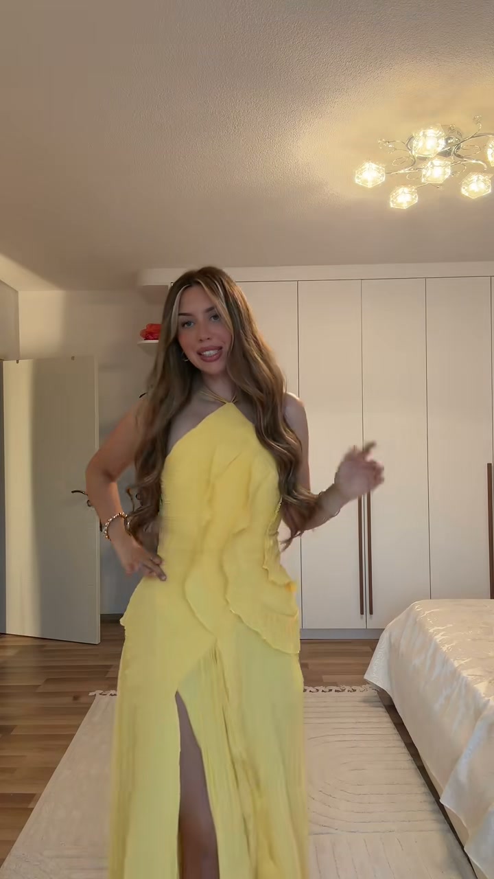 More Hot Outfits