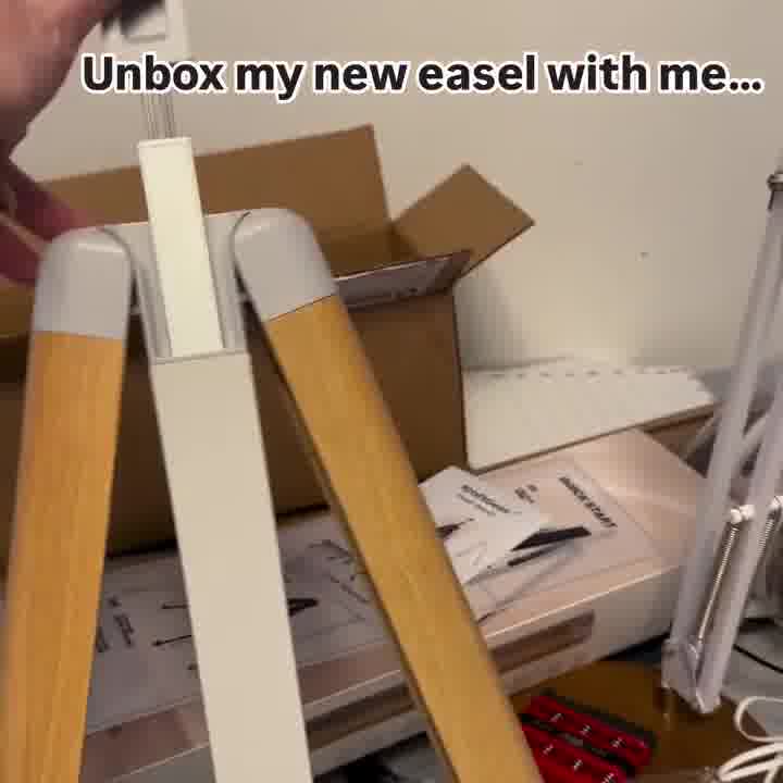 Your easel, your style! Available in Oak, Walnut, Black, and White.