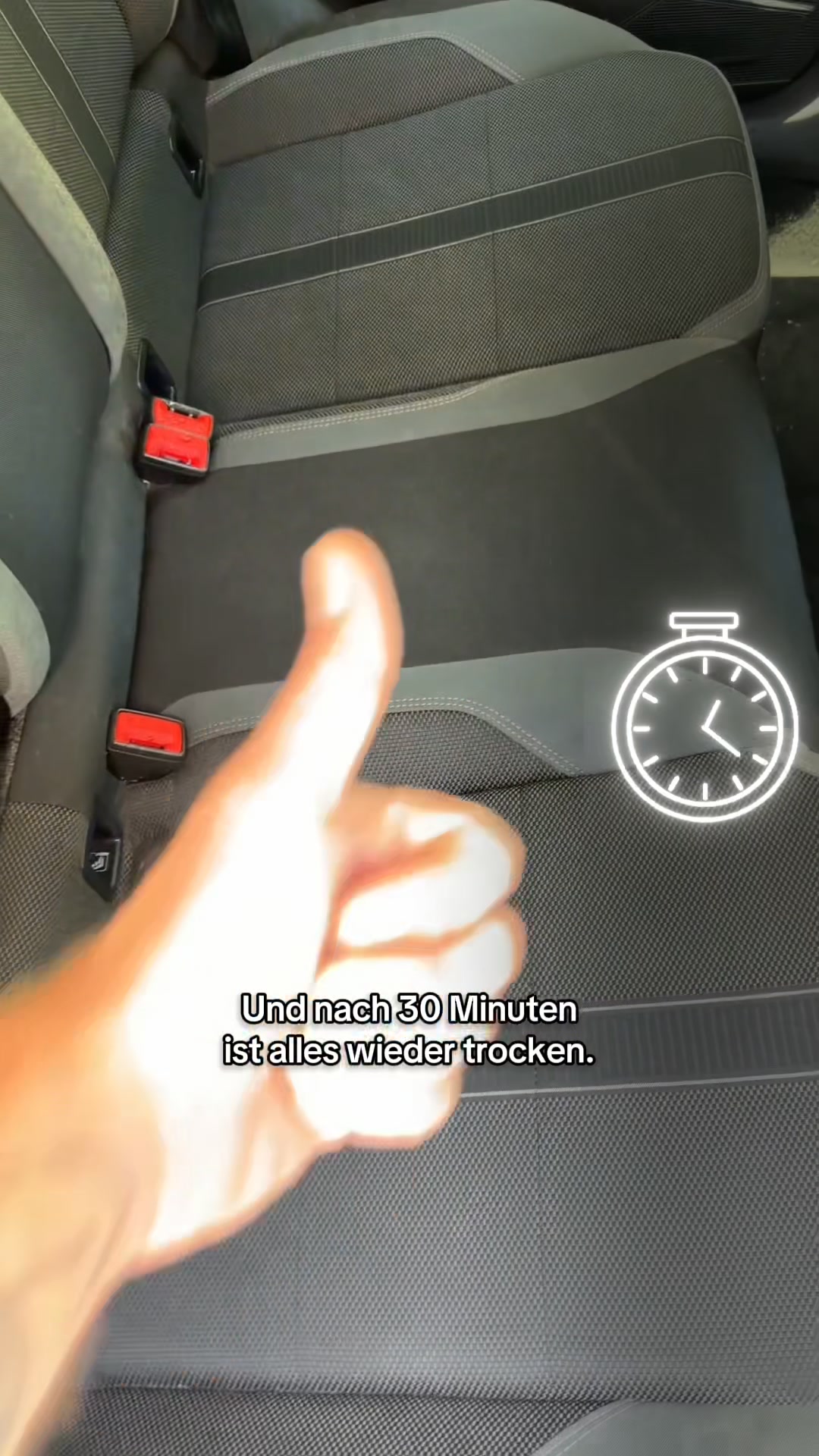 Von einer jungen Mutter gebracht