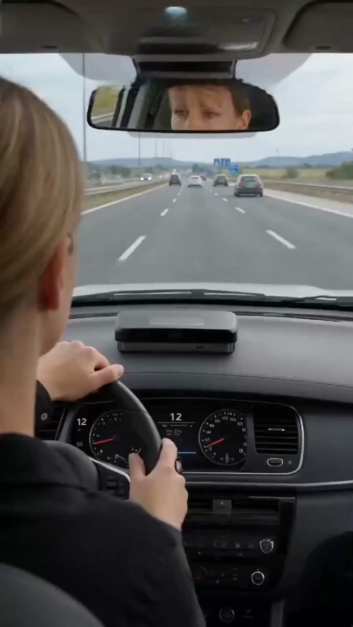 HUD Head-Up Display – I dati di guida sempre davanti agli occhi