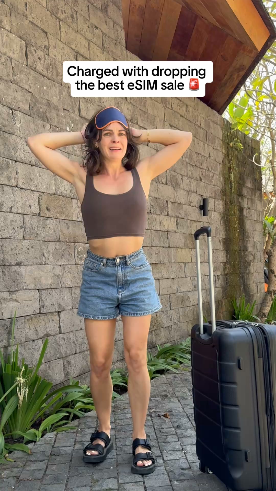 GET UP TO 25% OFF ON TRAVEL eSIMs