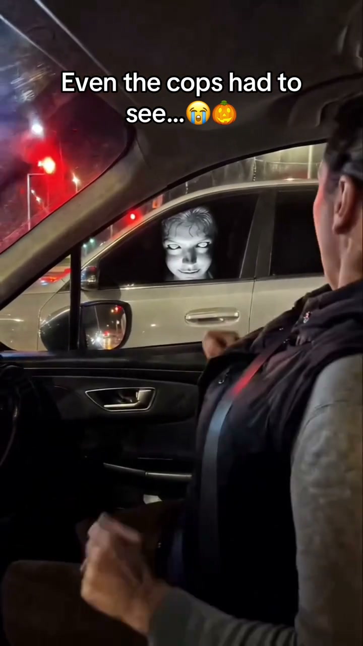 TURN ANY WINDOW INTO A HAUNTED SCENE.