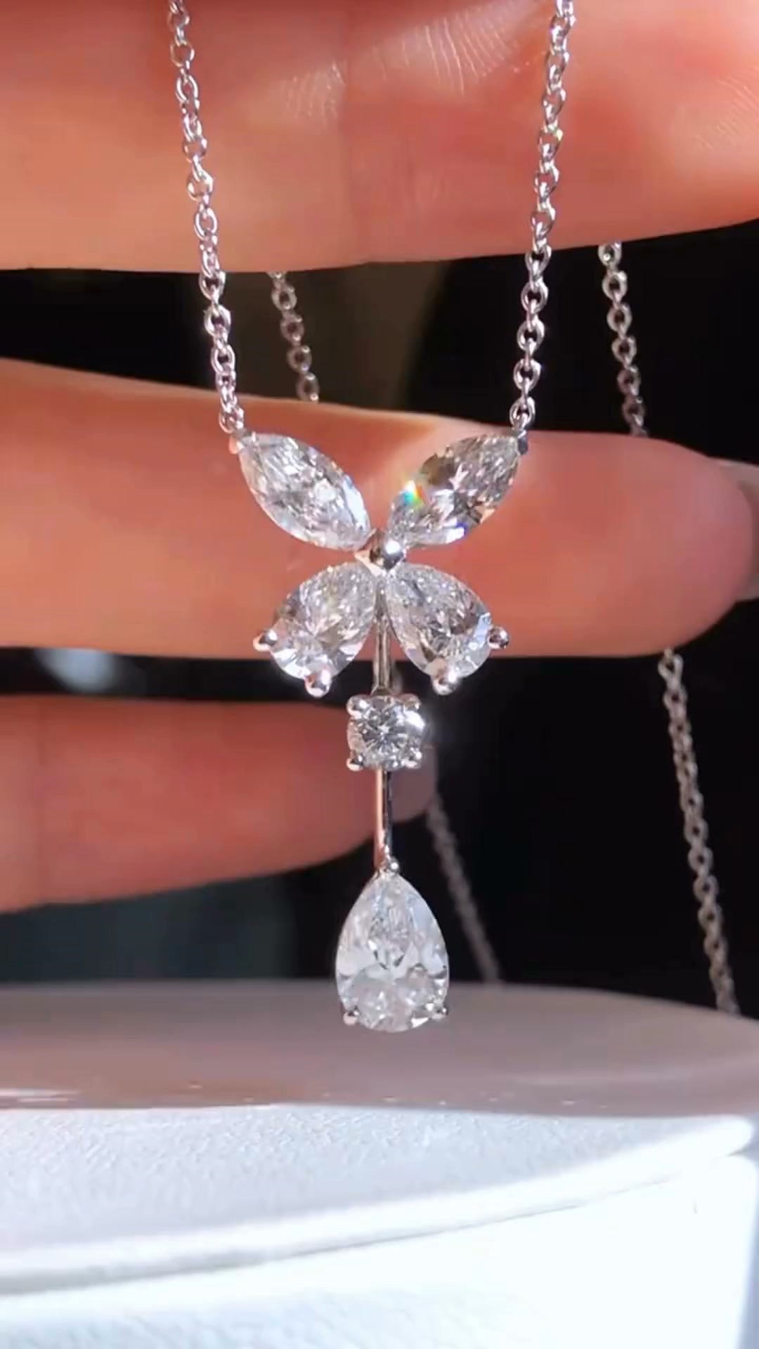 Half Price The “Morning Dew Butterfly” Y-Necklace You‘ll Never Take Off