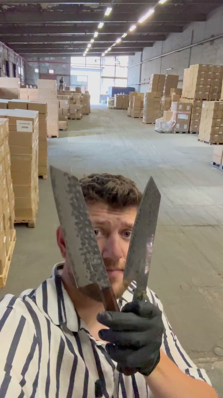 8 knive i én gaveæske