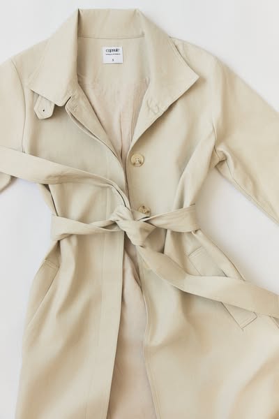 Anúncio de Capsule Clothing Ltd