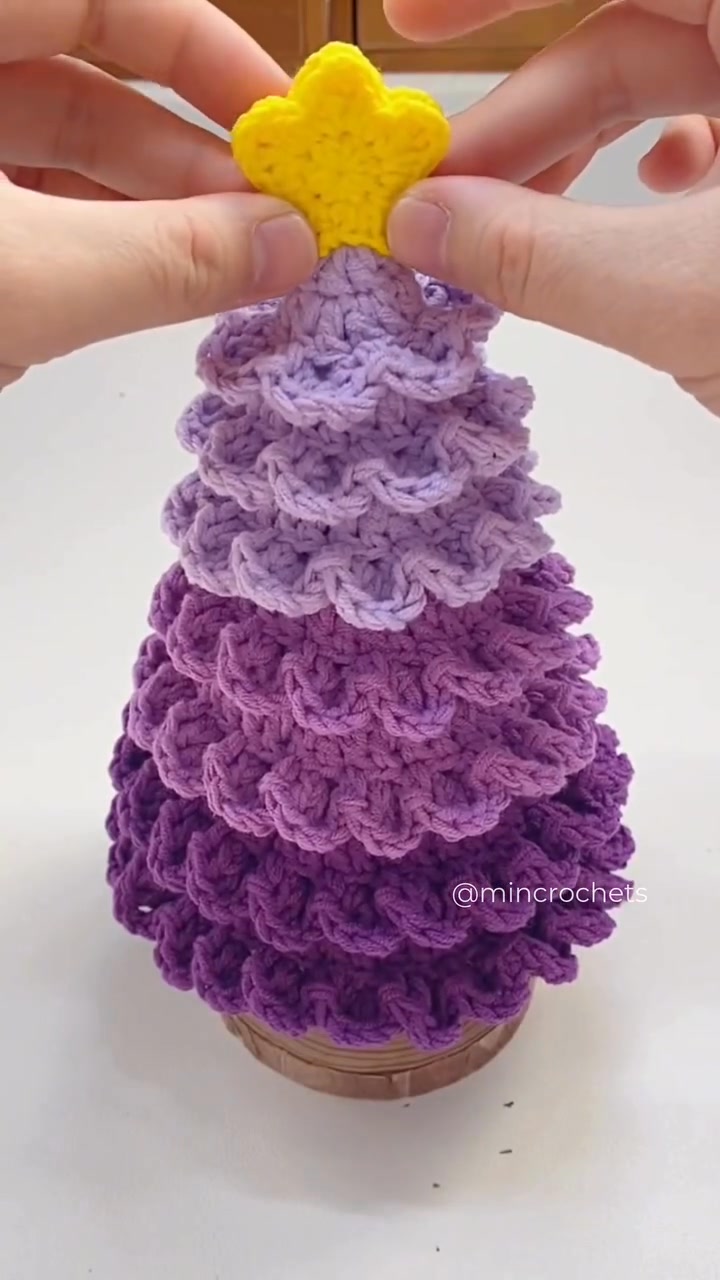 crochet your own vibrant christmas tree