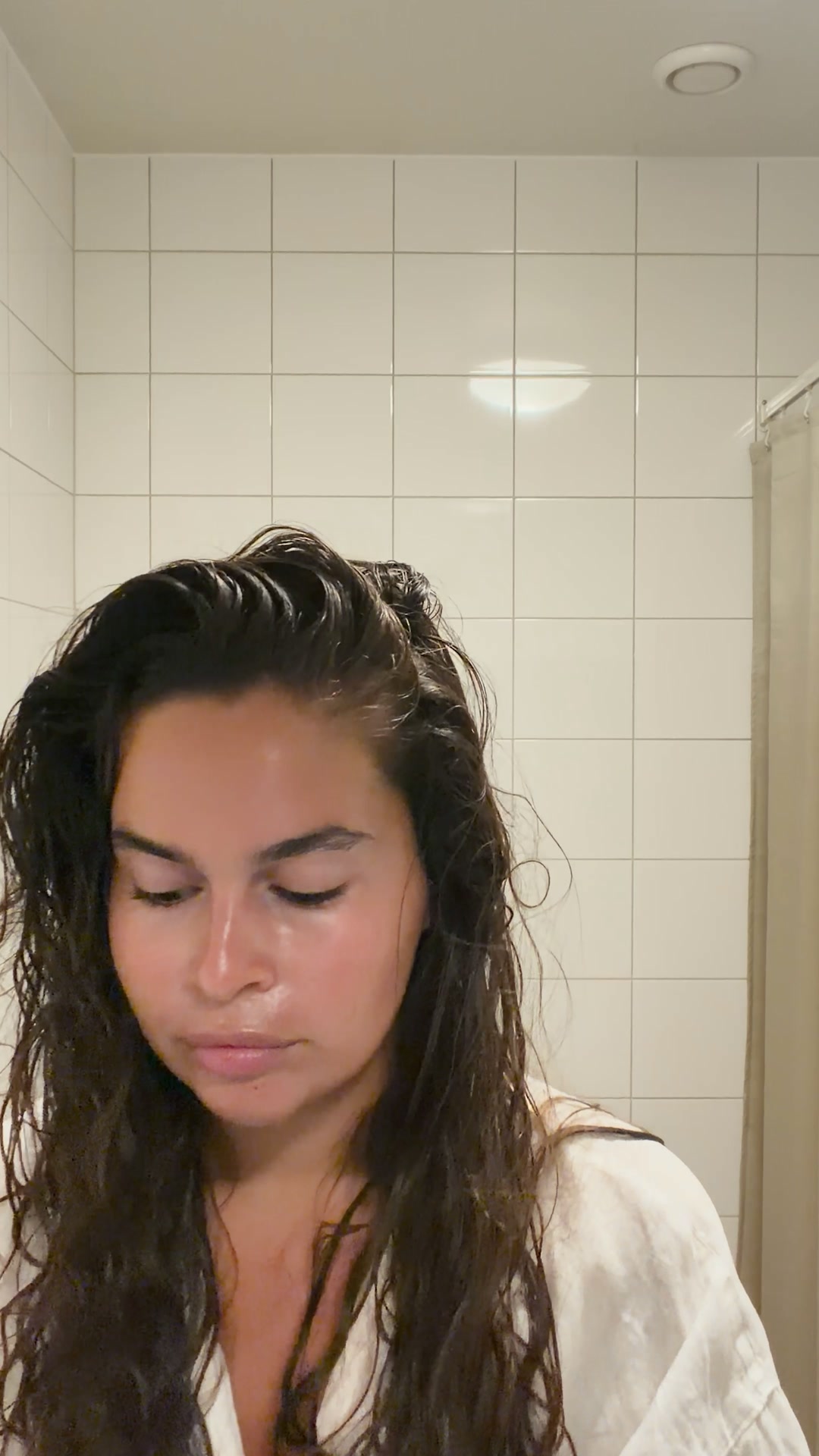Trött på torr hud efter duschen?
