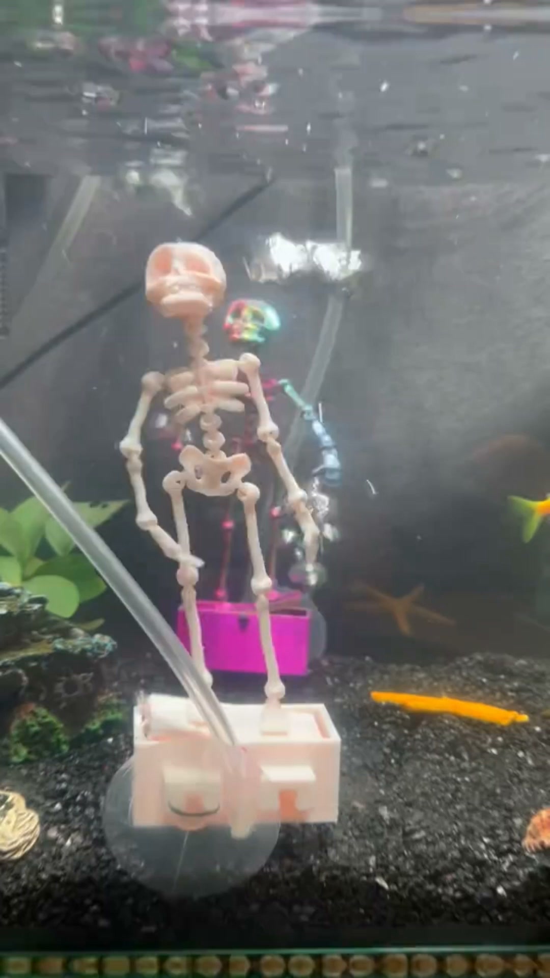 Dancing Skeleton Aquarium Bubbler
