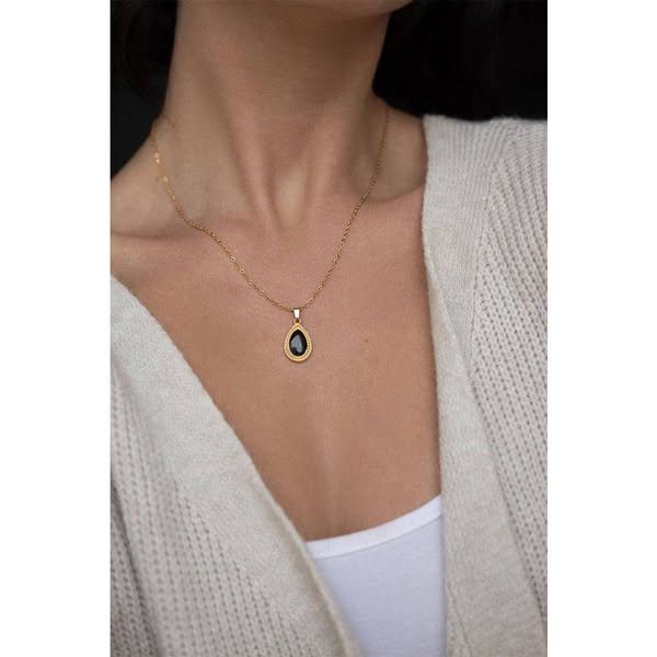 Vintage Drop Necklace Black
