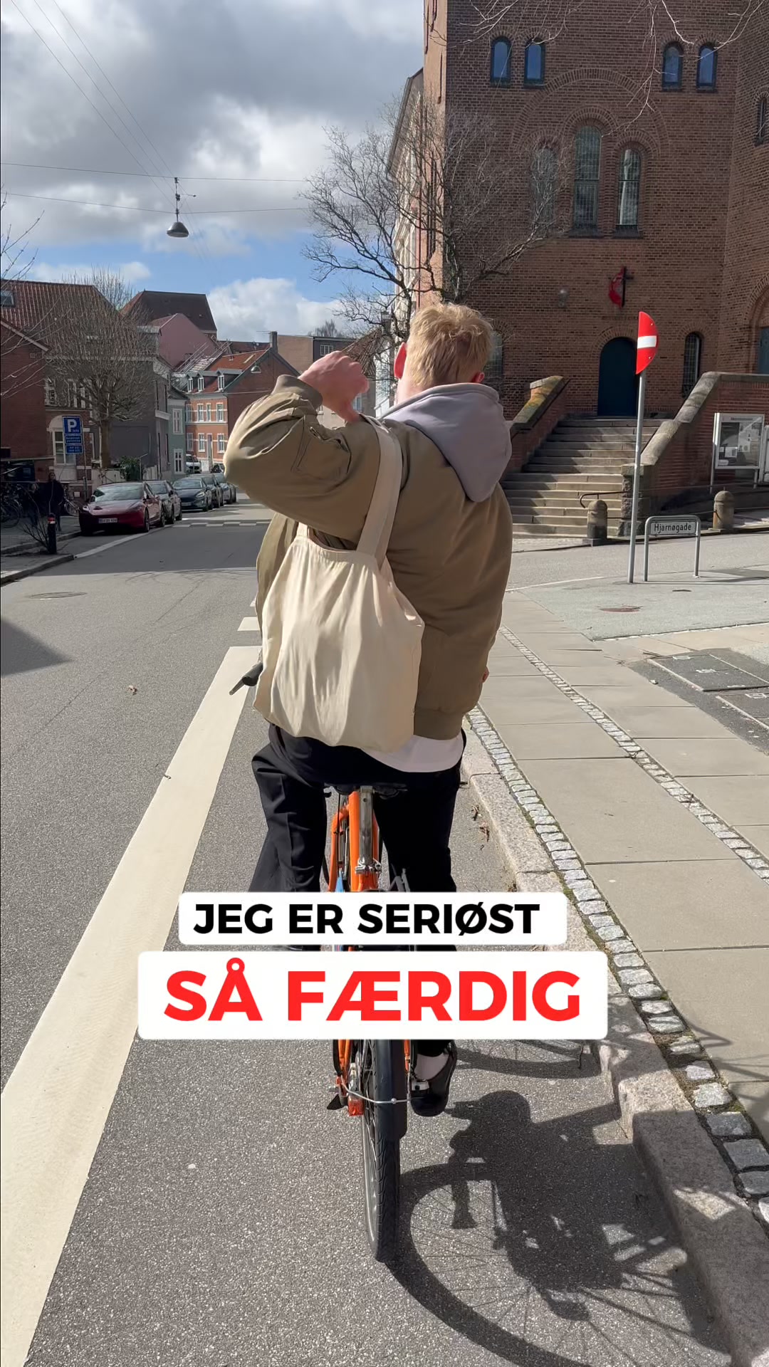 Prøv vores skuldertaske og mærk forskellen.
