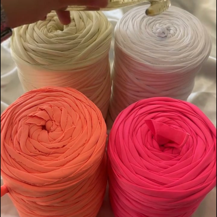 ¡Olvídate de los patrones difíciles! Aprende a crear +200 bolsas de crochet en vídeo.