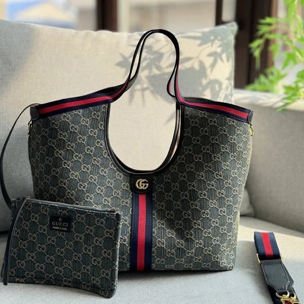 Luxury Goods & Free Shipping