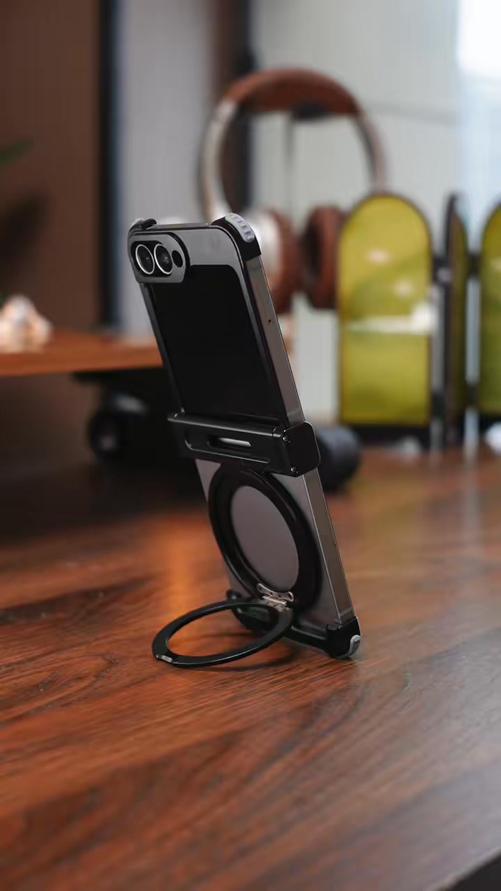 Multi-angle ring kickstand