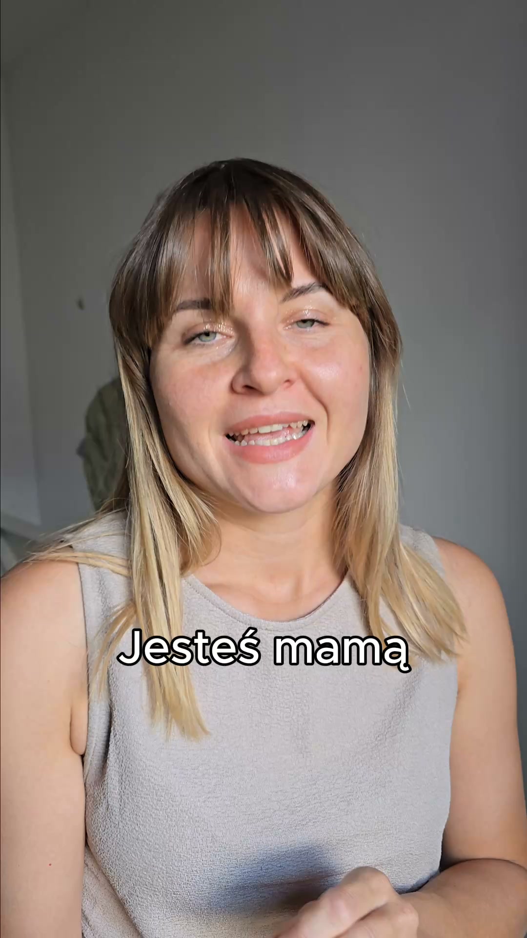 Jeden dwustronny materac na całe dzieciństwo.