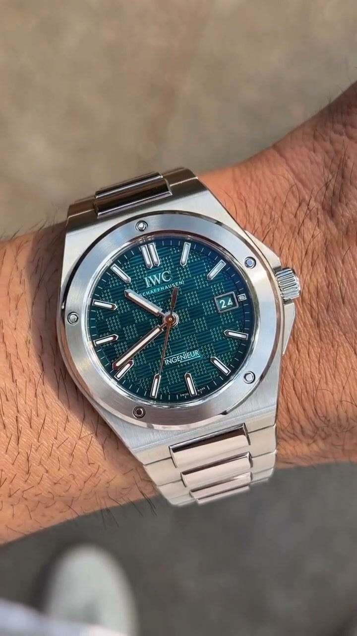 Full set of watches