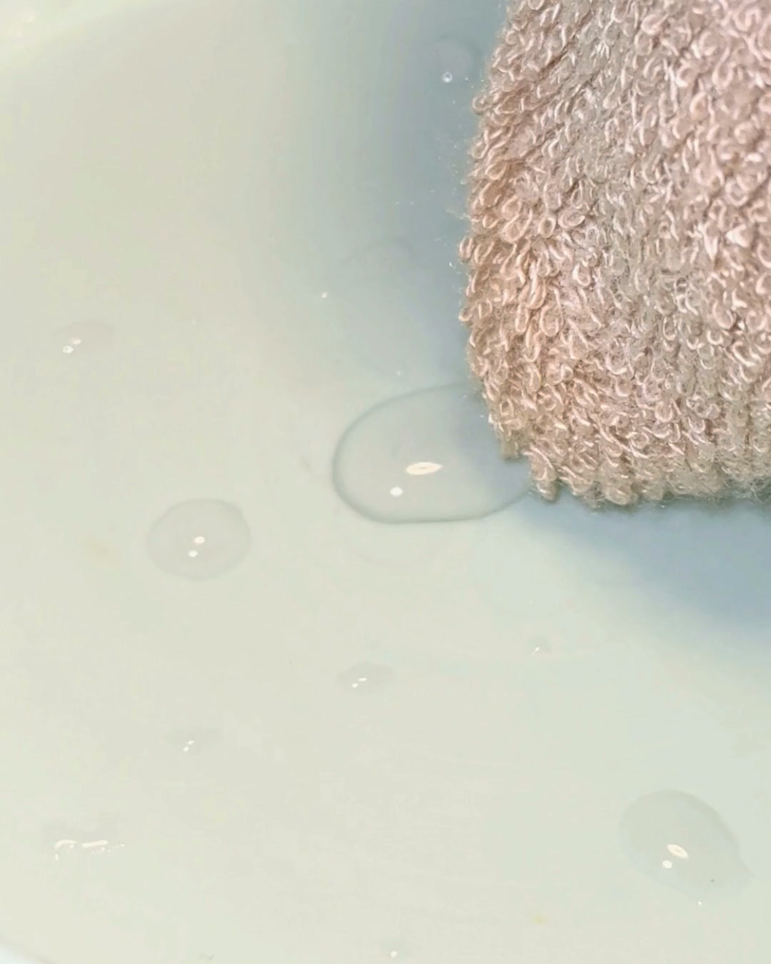 The towel that makes water disappear
