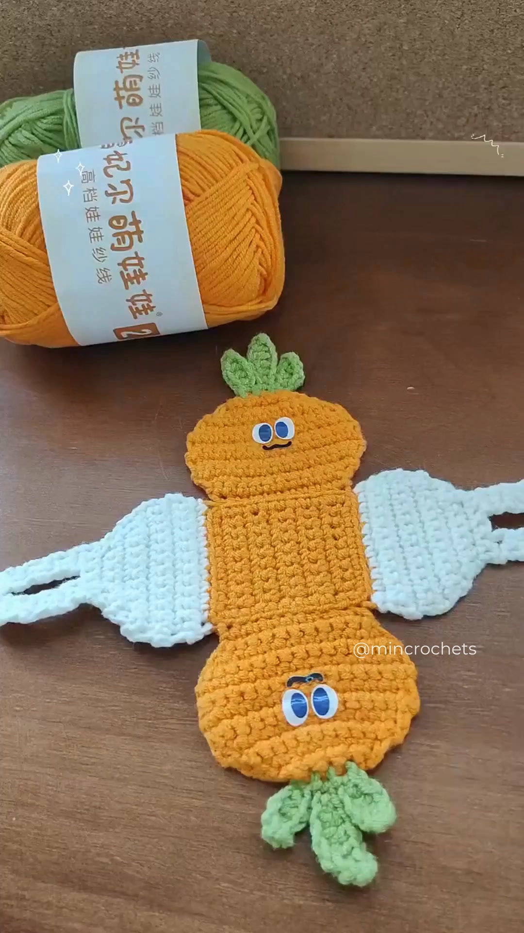 Crochet Your Own Carrot Airpods Case