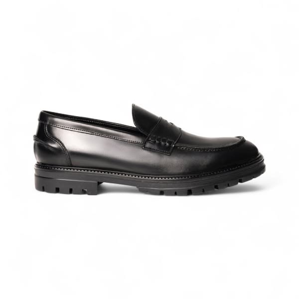 Mocassino ADRIANO Vitello Nero con Suola Roccia Uomo