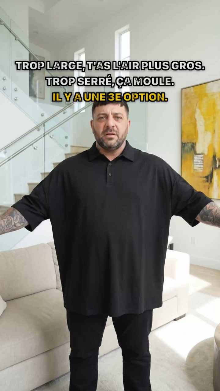 Le polo pour les hommes avec du ventre