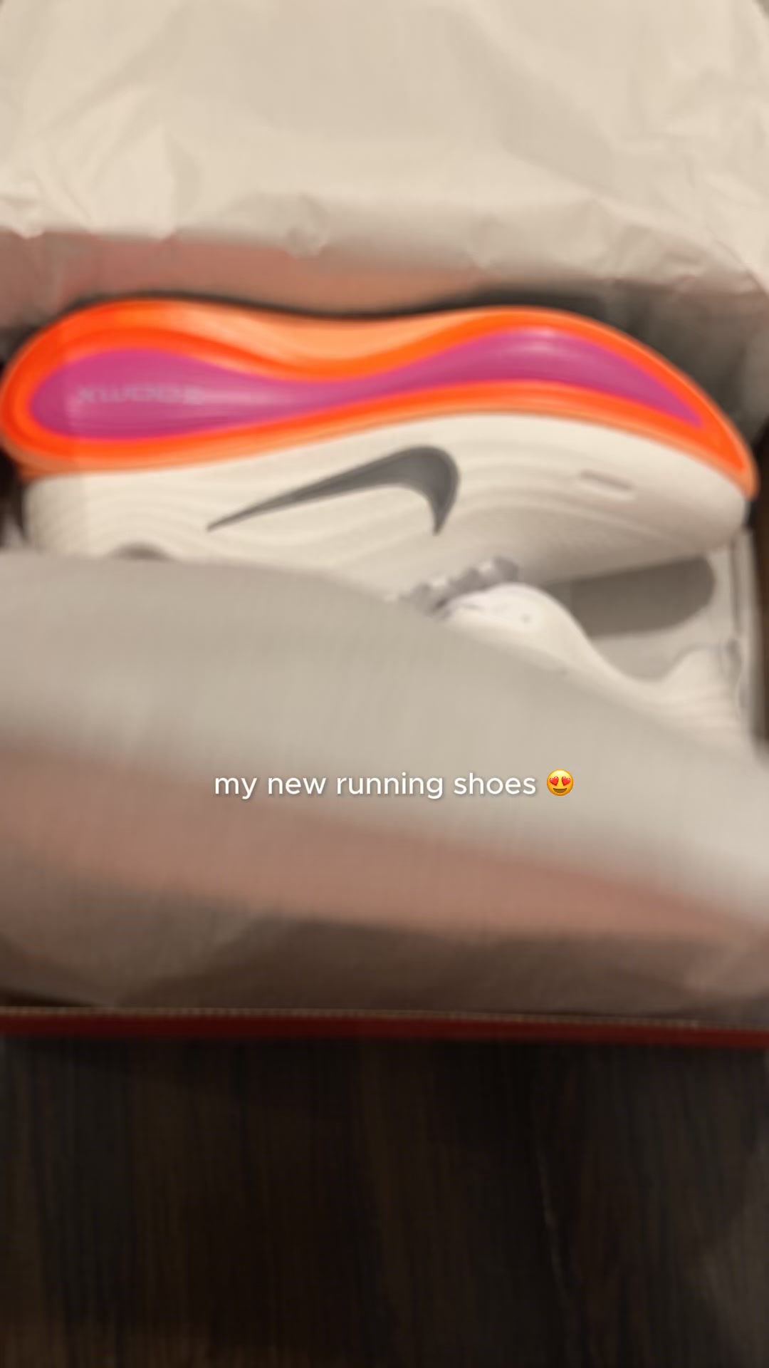 Summer 2026 Comfort Sneaker + 3 Free Socks
