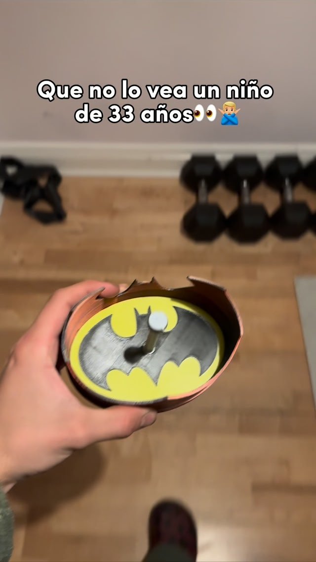 Anúncio de Batcave