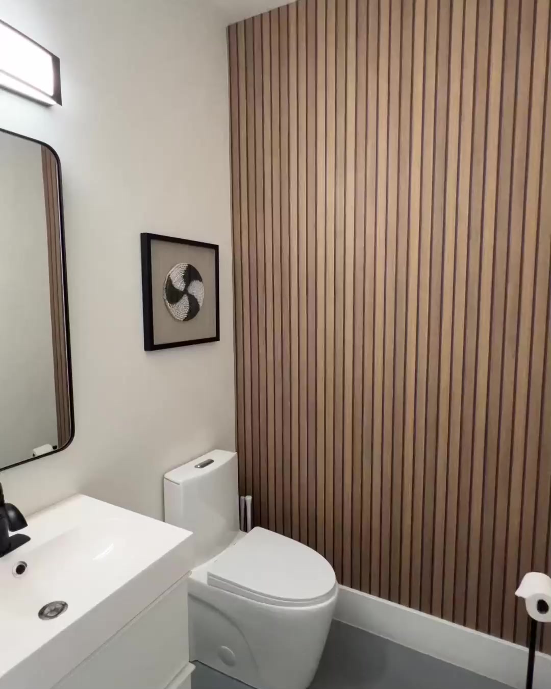 ¡Adhesivo de pared con aspecto de madera natural!