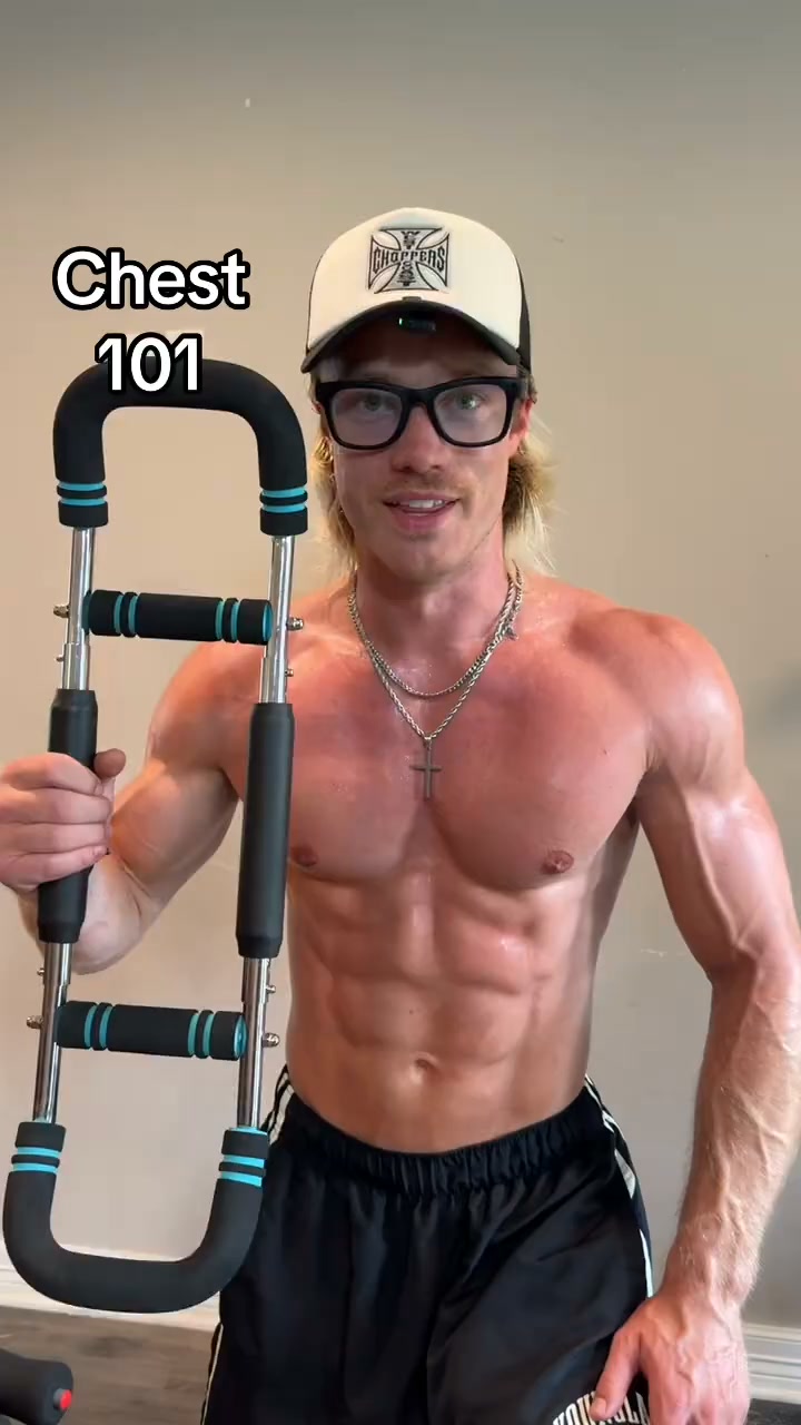 Get a Ripped Chest in 15 Minutes/Day
