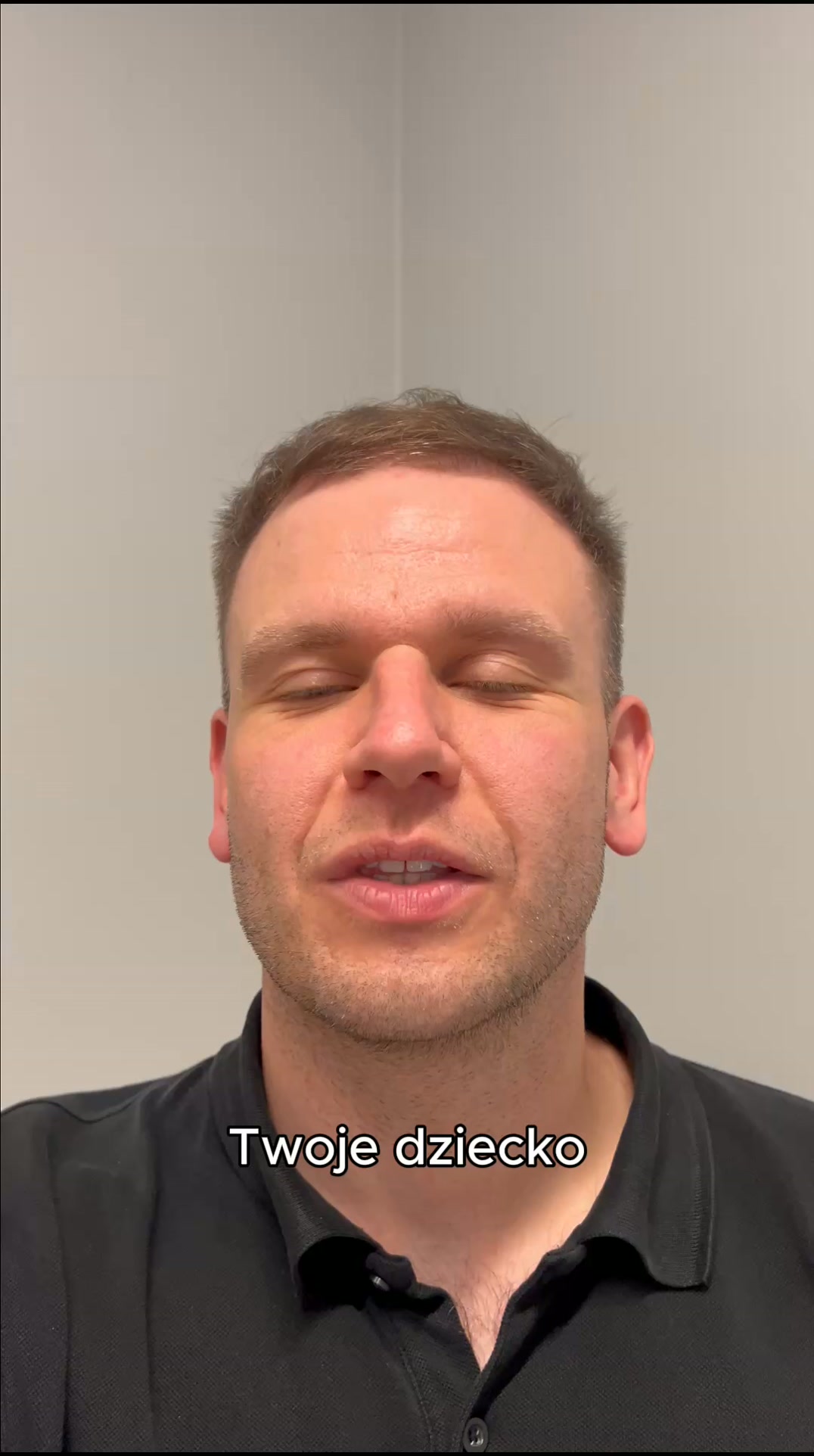 Jeden dwustronny materac na całe dzieciństwo.