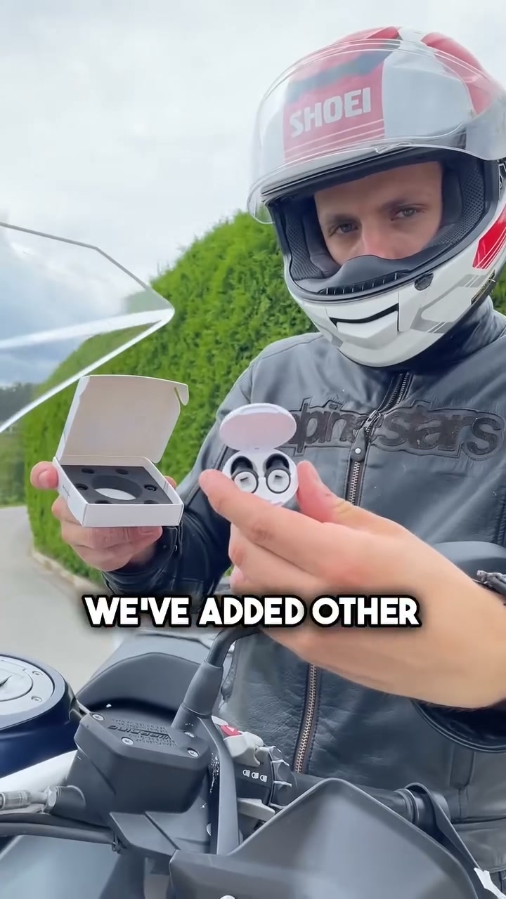 Moto Earbuds Designed for Riders