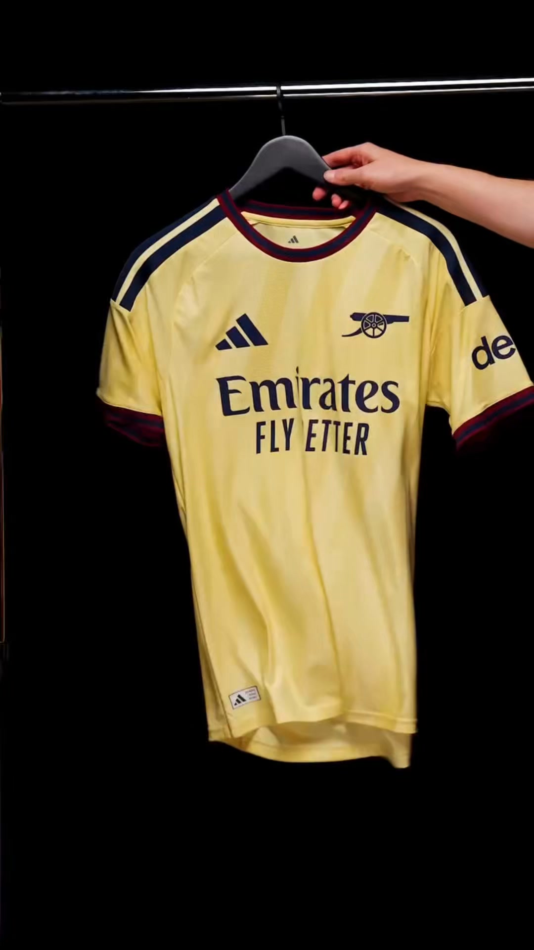Anúncio de Comma Jersey