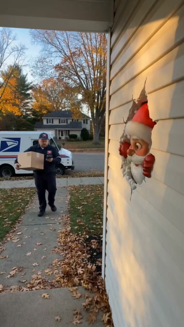 "Santa's Breaking In!" Christmas Wall Sticker