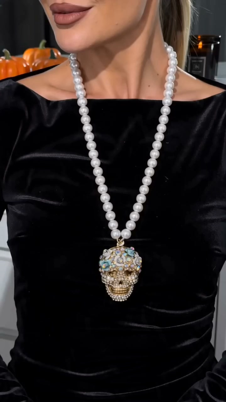 GET YOUR SPOOKY STYLE