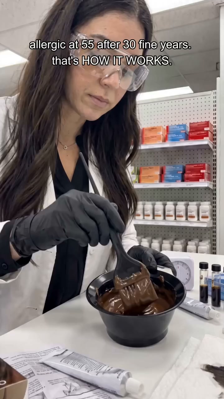 The Viral Shampoo That Covers Gray in 15 Minutes