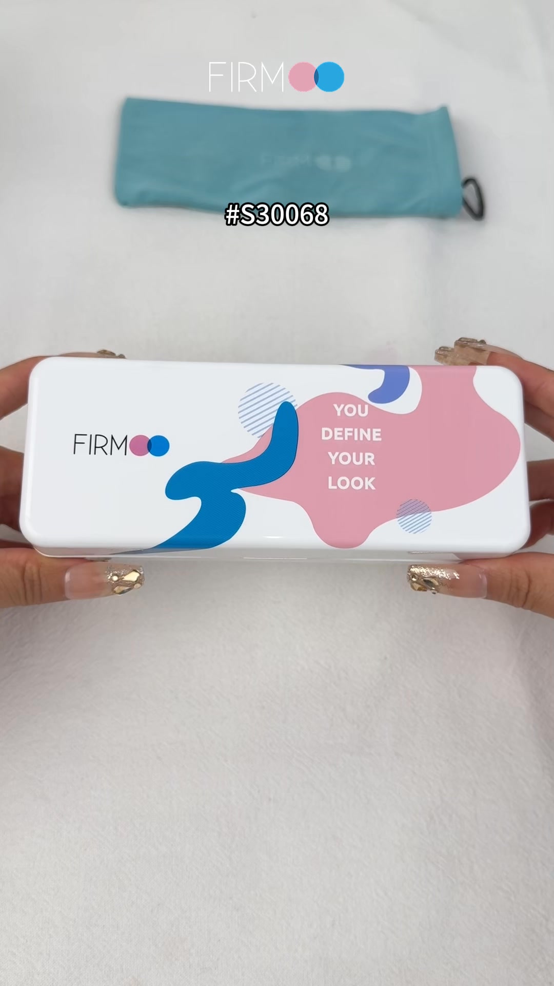 Koop je bril online bij Firmoo.co.nl .co.nl: de meest trendy monturen, de beste prijzen en uitstekende service!