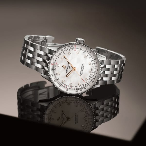 Shop Breitling Navitimer