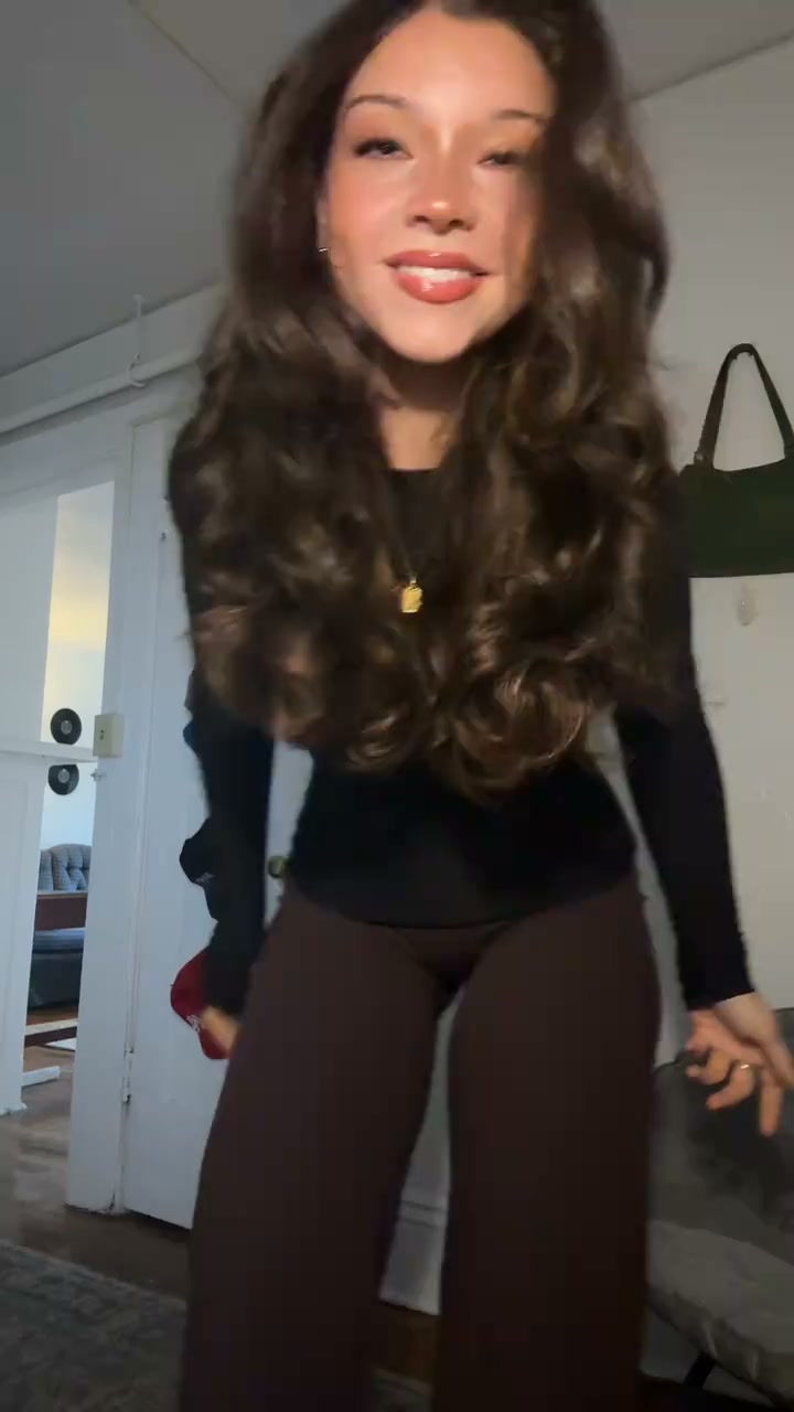 Leggings Comfort. Real-Pants Energy.