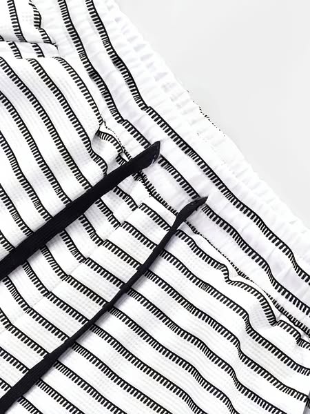 Tavo Stripe Short