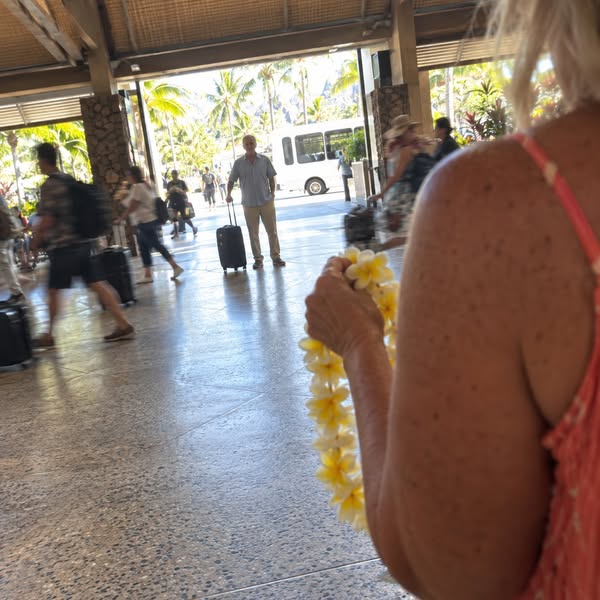 My husband didn't recognize me at the airport
