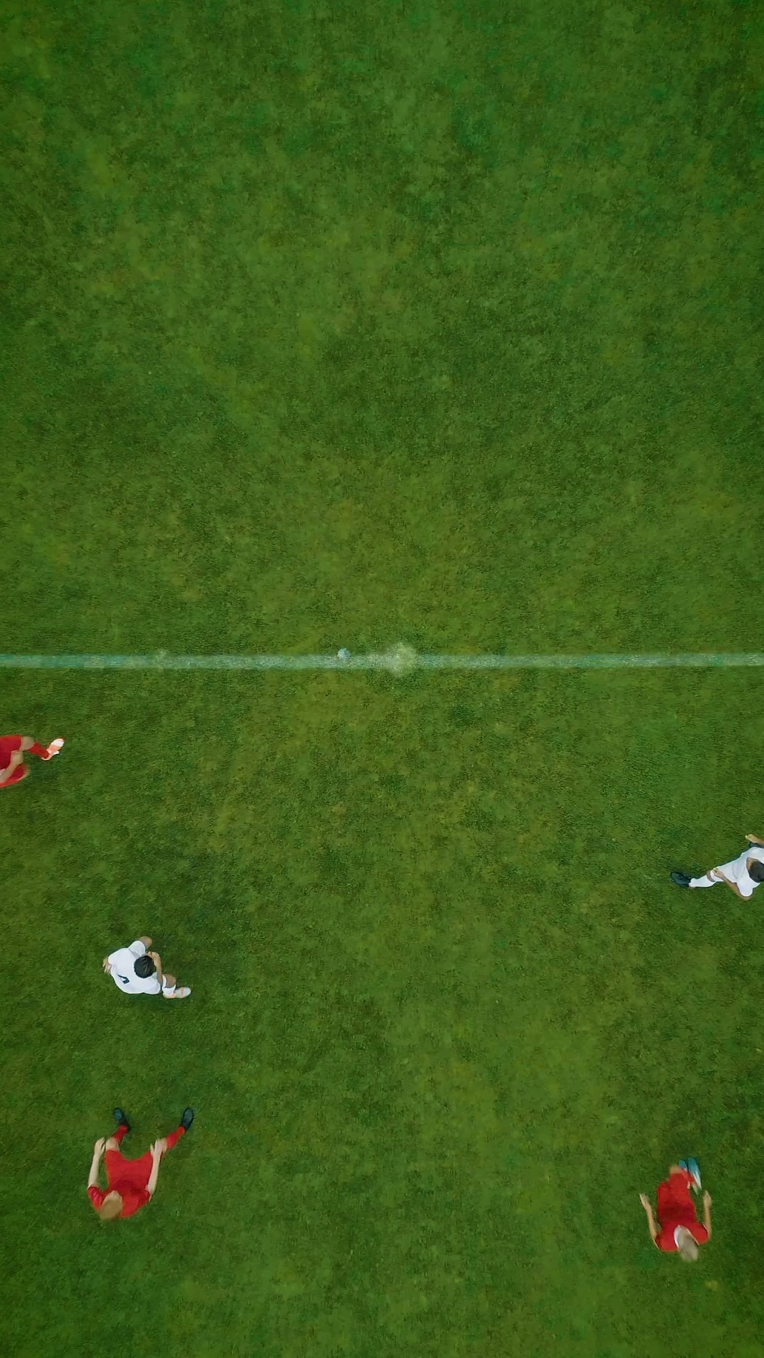 Die biomechanische Kniebandage für den Fußball!