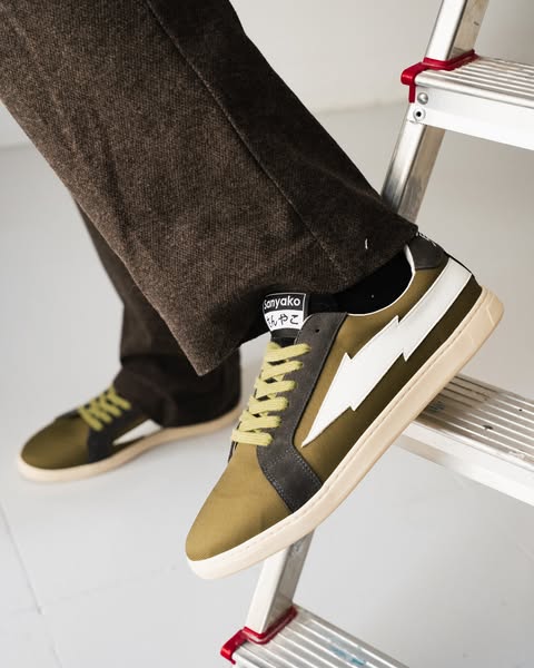 Tokyo 1971 Kaki Militare/Bianco — 149€