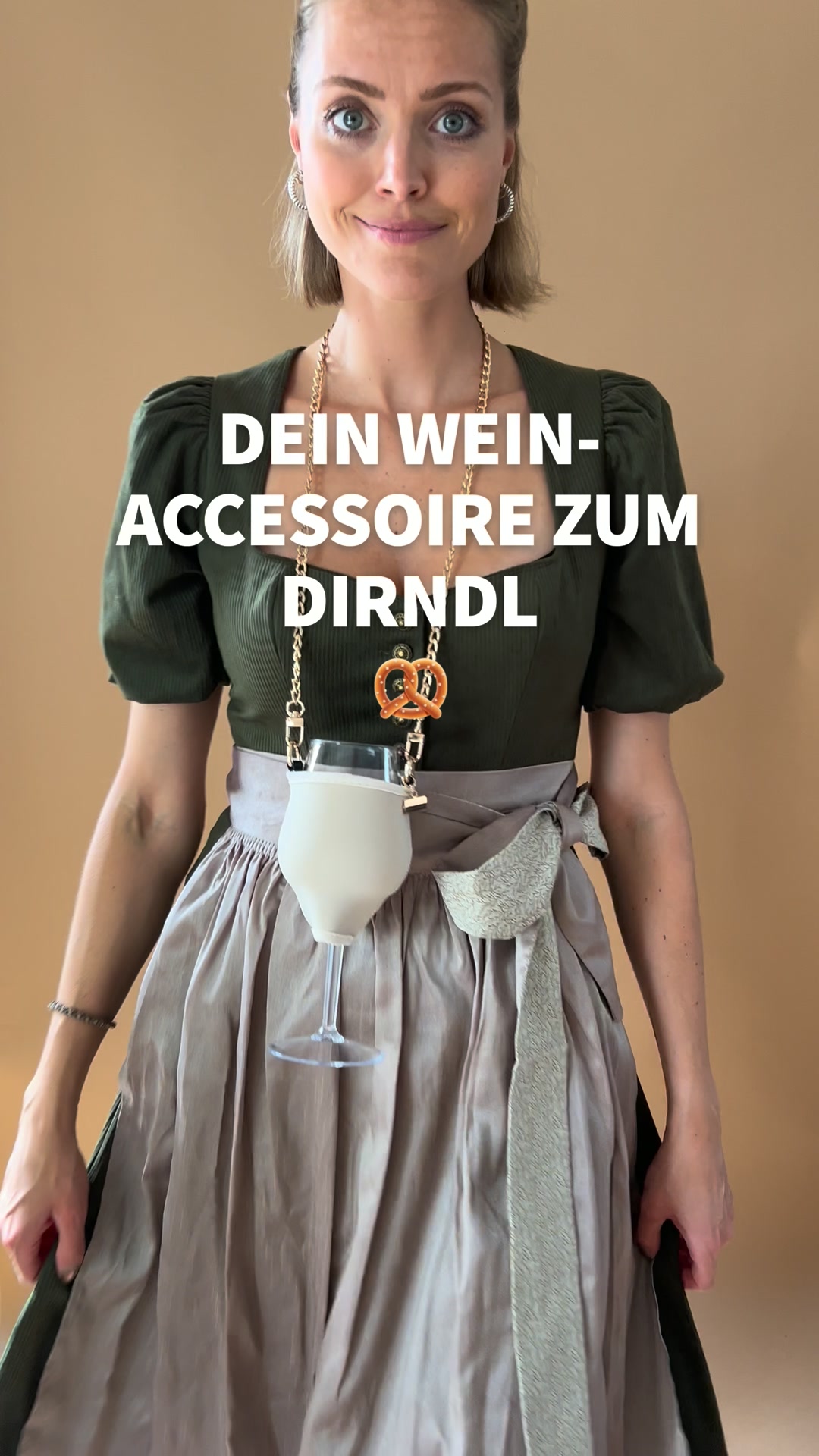 Wein dabei. Hände frei
