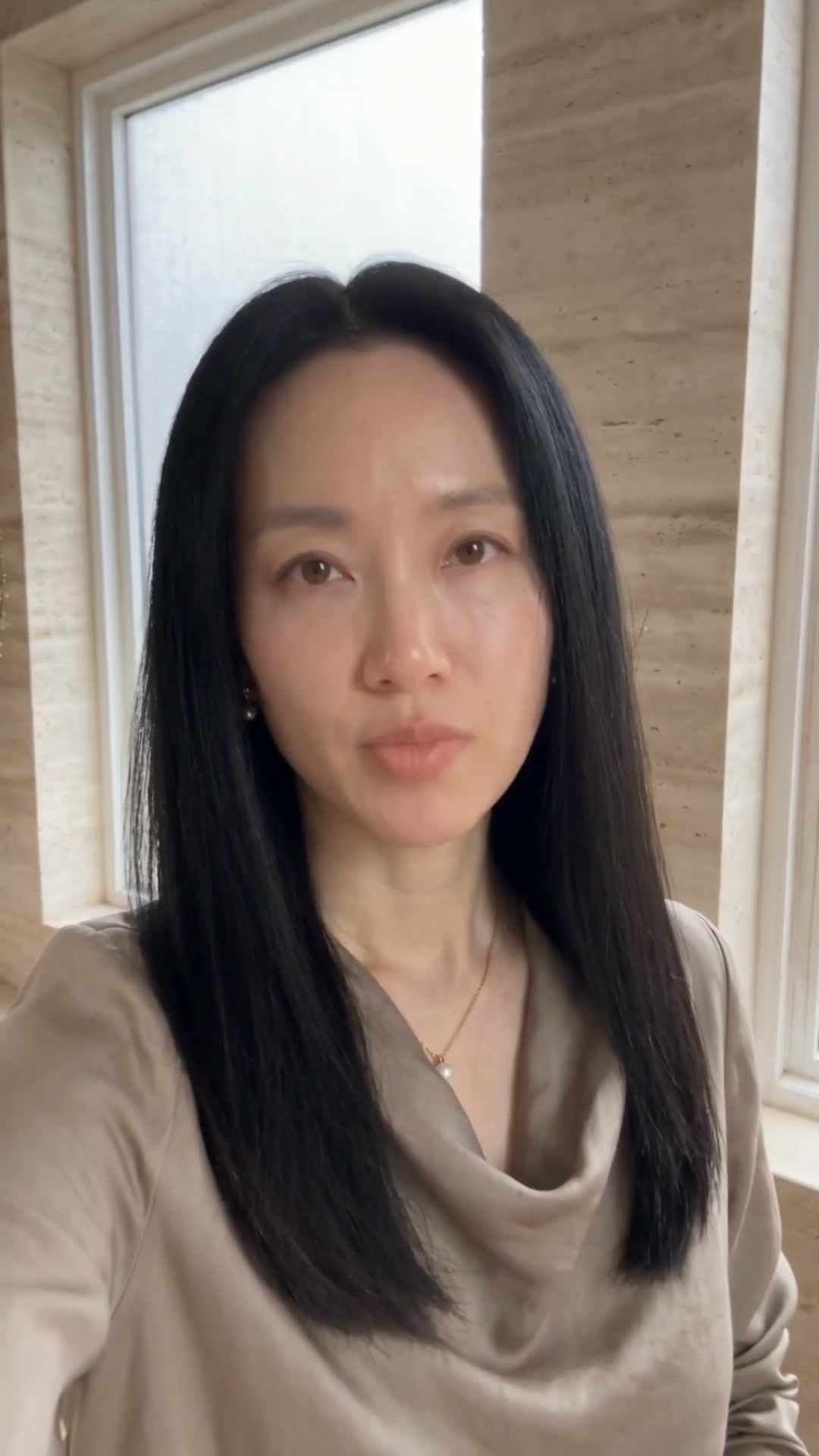 The Korean bar that brings your hair back.