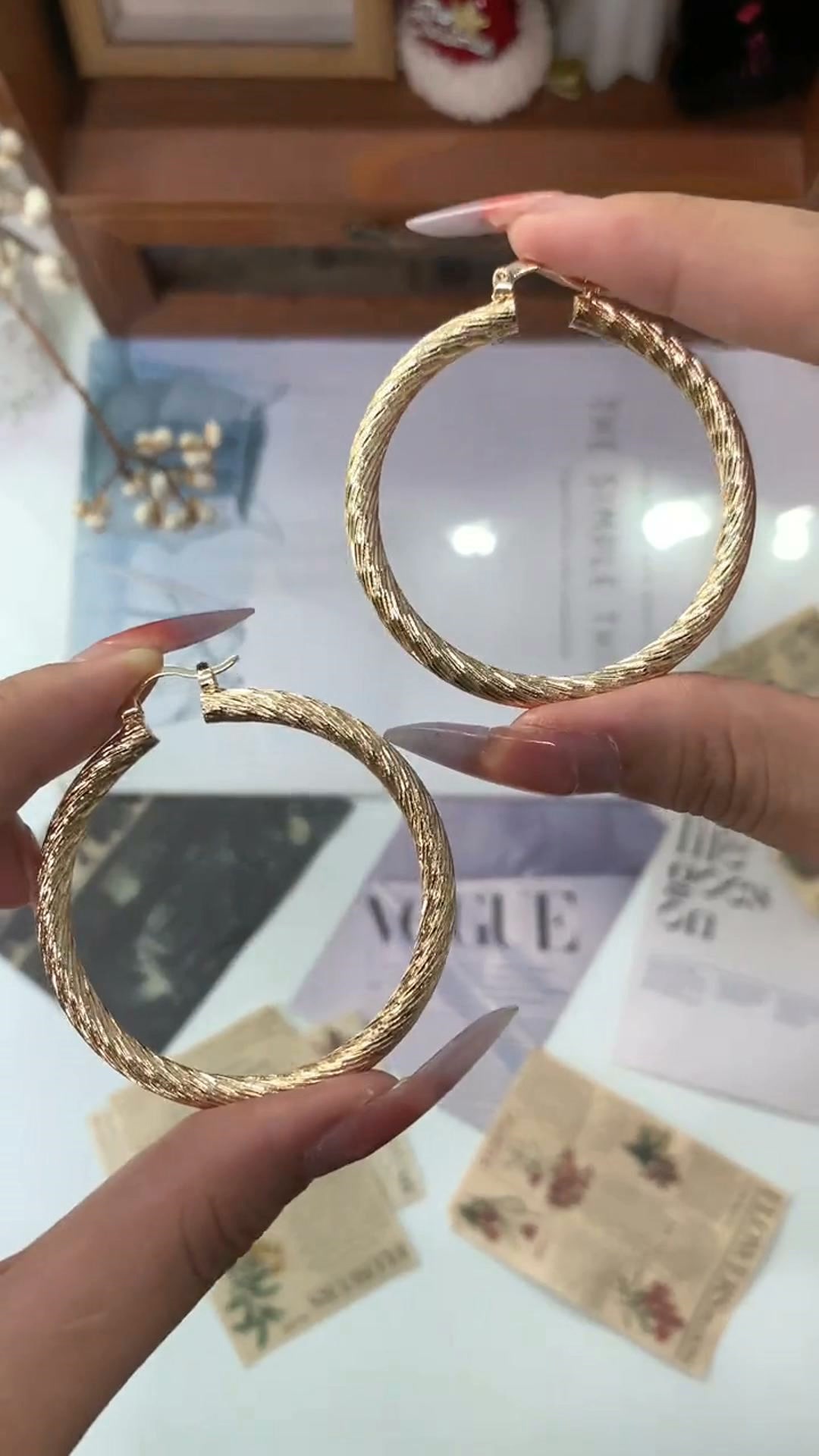 50% OFF | 18K Gold Textured Hoop Earrings | Classic Elegance, Everyday Shine