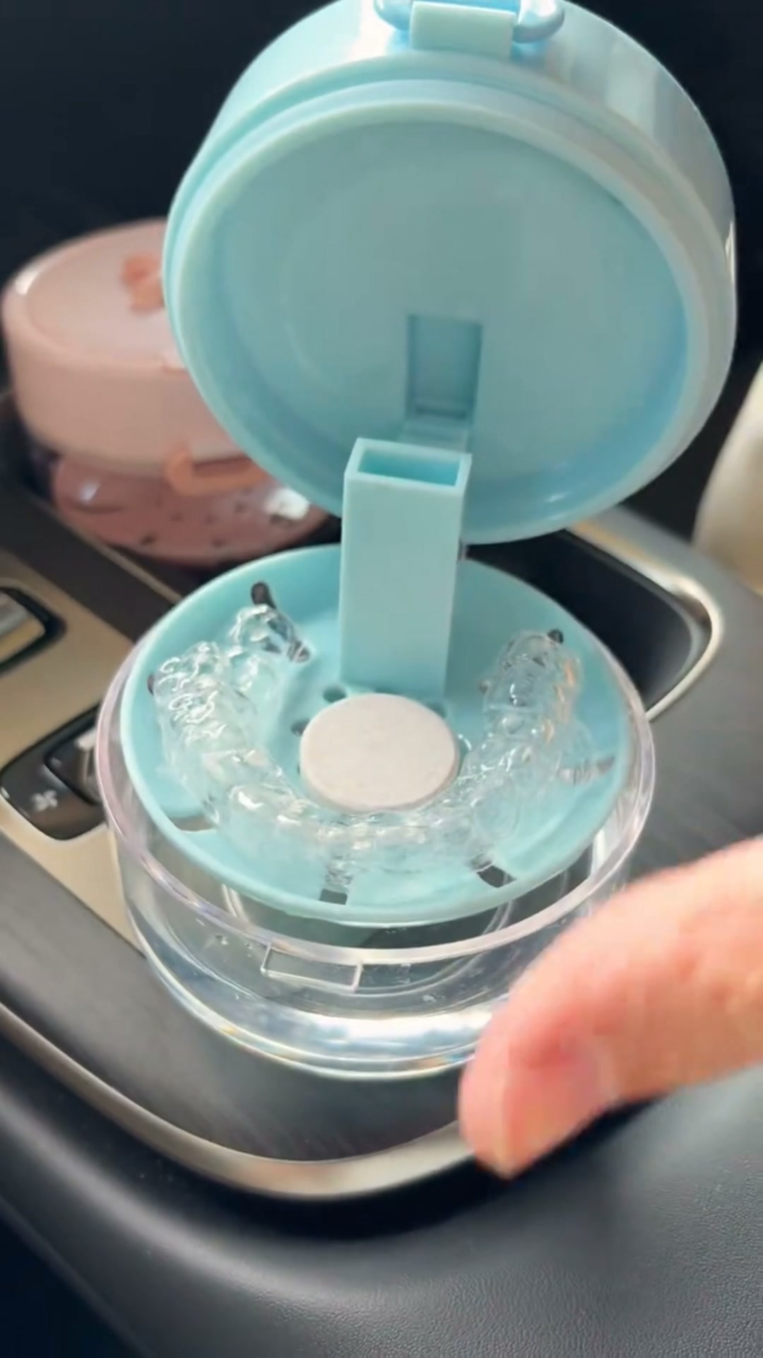 Clean. Drain. Store. One case. Anywhere.